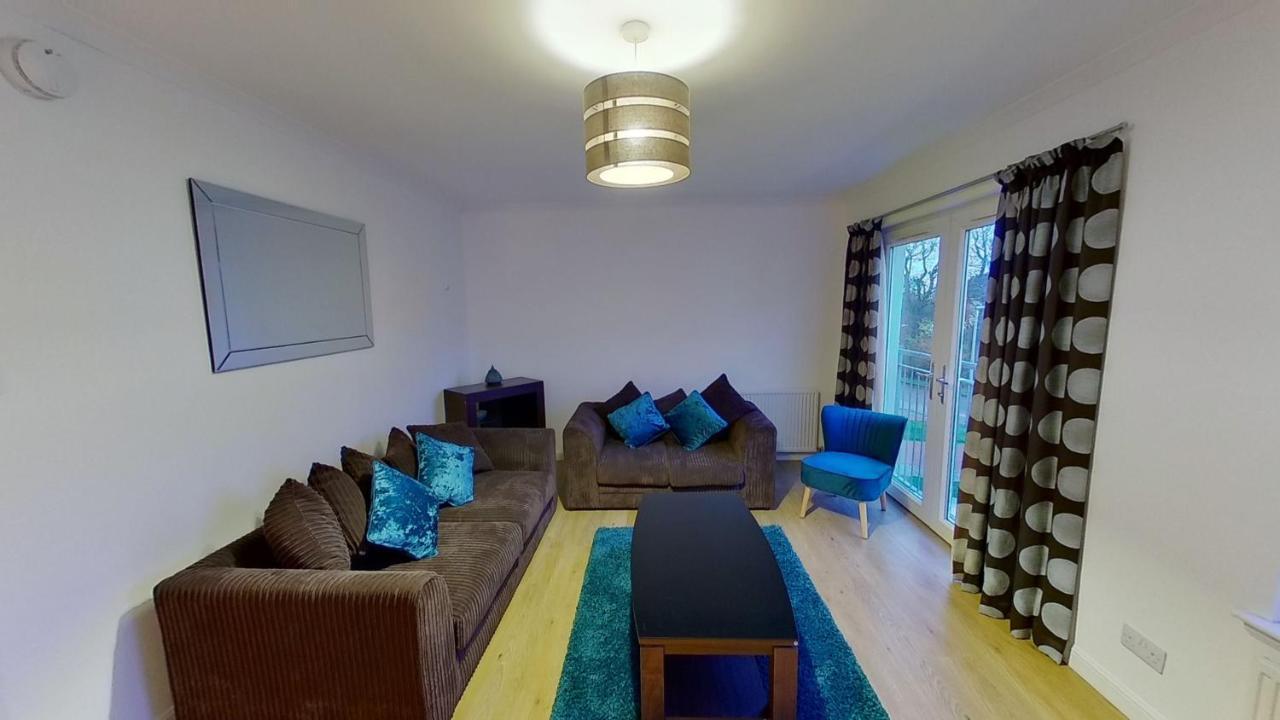 Orange Town House - Shaw Road, Only 6 Minutes To City Centre 阿伯丁 外观 照片