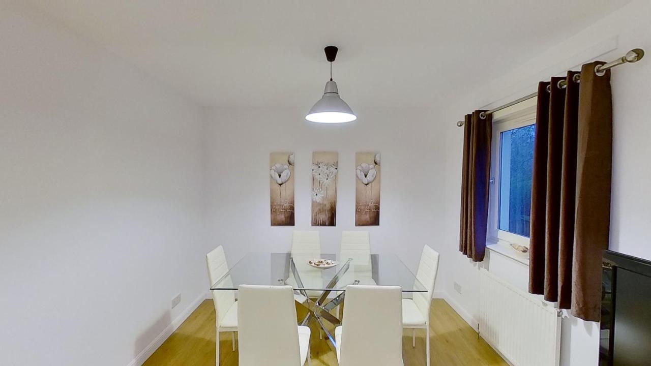 Orange Town House - Shaw Road, Only 6 Minutes To City Centre 阿伯丁 外观 照片