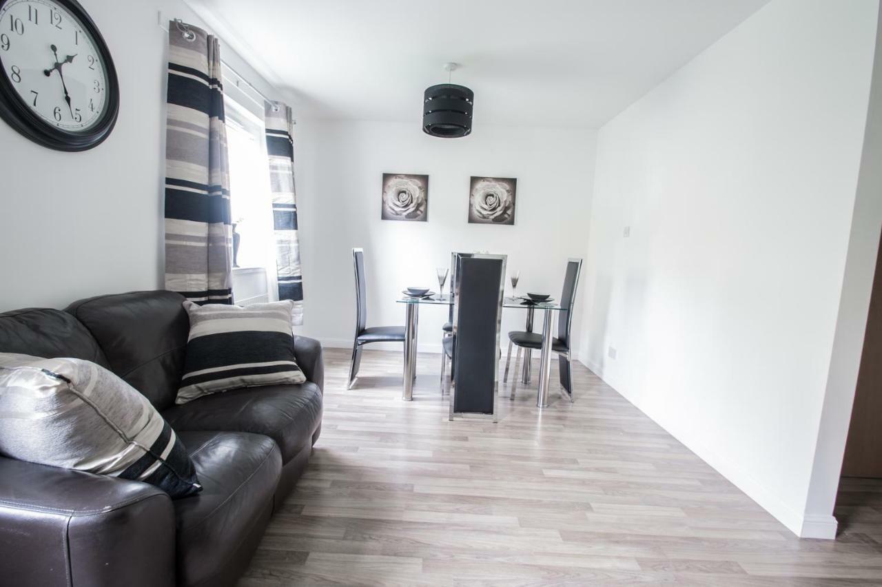 Orange Town House - Shaw Road, Only 6 Minutes To City Centre 阿伯丁 外观 照片
