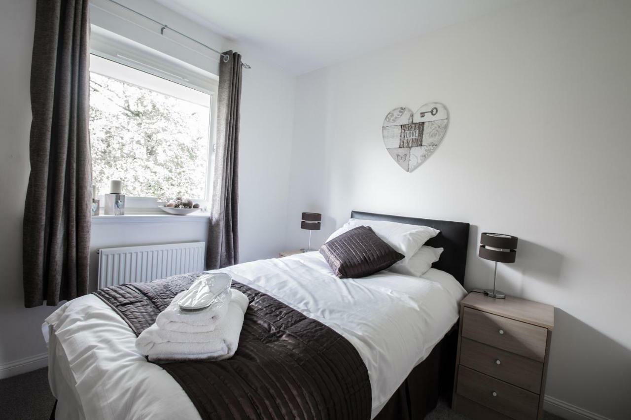 Orange Town House - Shaw Road, Only 6 Minutes To City Centre 阿伯丁 外观 照片