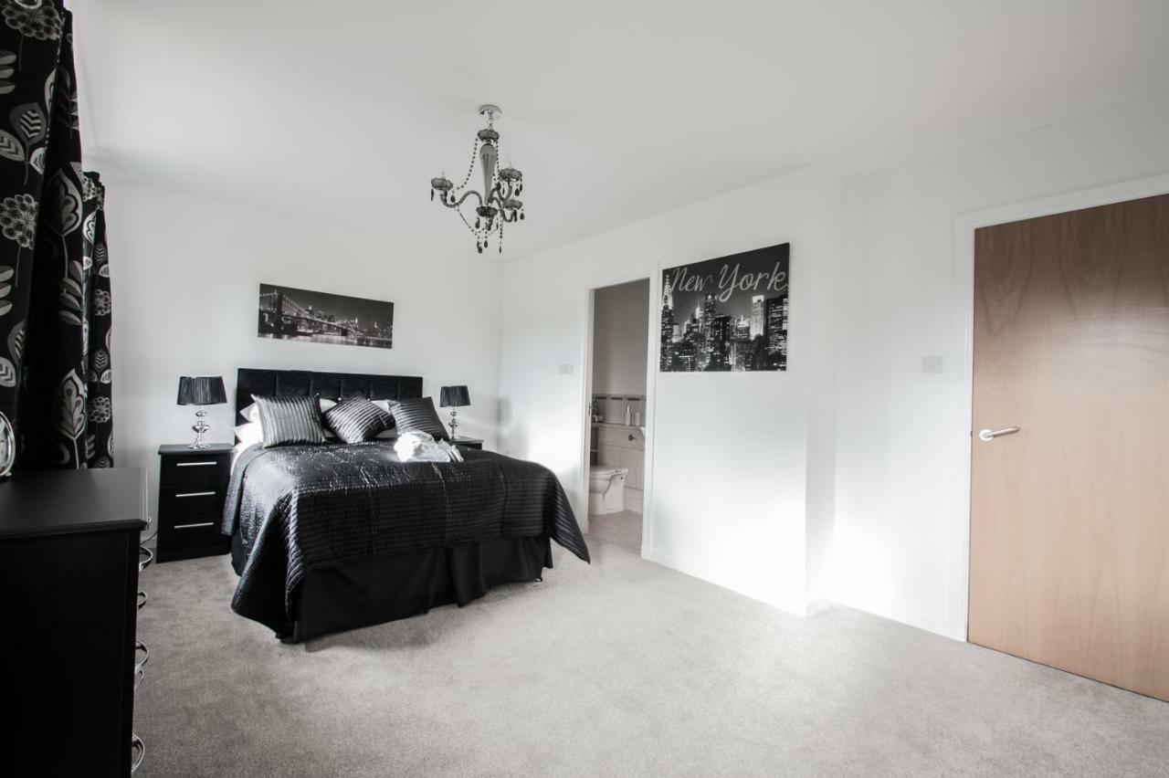 Orange Town House - Shaw Road, Only 6 Minutes To City Centre 阿伯丁 外观 照片